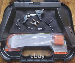 Glock 17 OEM Complete Slide Barrel Upper & LPK Frame Parts Kit & 2 Magazines b