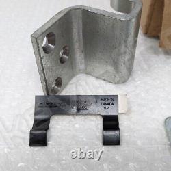 NEW Genuine GM Parts 19257343 Intermediate Side Door Upper Door Hinge Kit